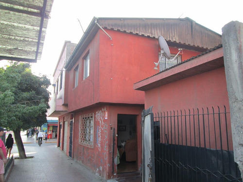 Propiedad Comercial En Avda. San Pablo Metro Línea 1 Y 5