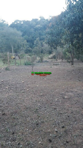 Imagem 2 de 5 de Chácara Em Jambeiro - Semi Plana Com Água Nos Fundos - 2109