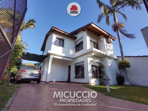 Casa En Venta, Charlone 354, Escobar Centro