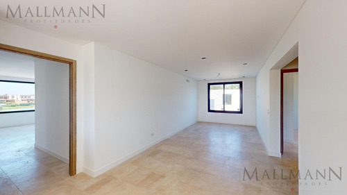 Excelente Casa A Estrenar A La Laguna En Pilara - La Calesa