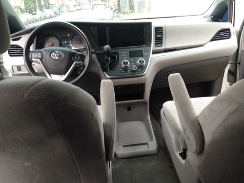 Toyota Sienna 2017 3.5 Le At