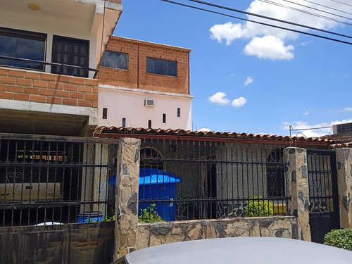 Casa En Venta En La Urb. Los Mangos Morita I, Aragua