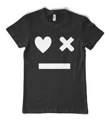 Imagen 2 de 3 de Combo Campera + Remera + Gorra Love Death + Robots