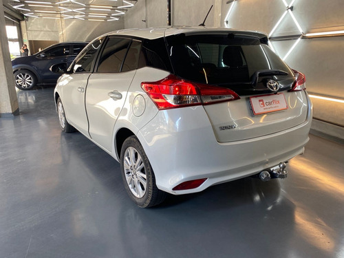 Toyota Yaris 1.3 16V FLEX XL MULTIDRIVE