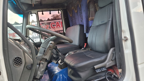 Iveco Ectector Modelo 230 E 24 Ano 2008 Bau De 9.50 Chapiad