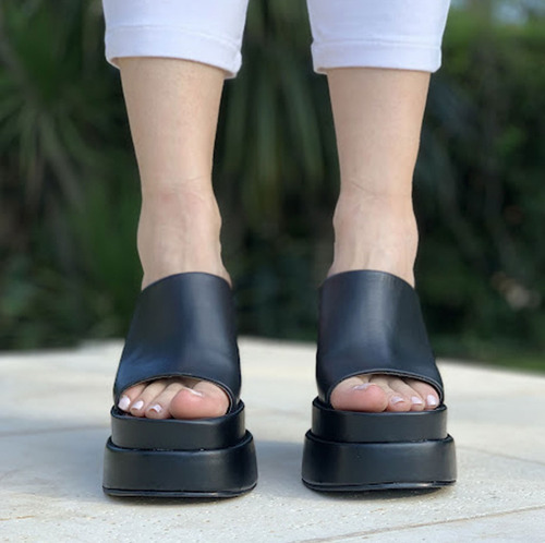 Imagen 6 de 7 de Zapato Botinera Zueco Cuero Plataforma Taco Alto 13 Cm