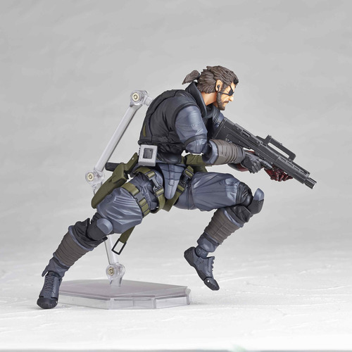 Revoltech Venom Snake Metal Gear Solid 5 Kaiyodo Japon Origi
