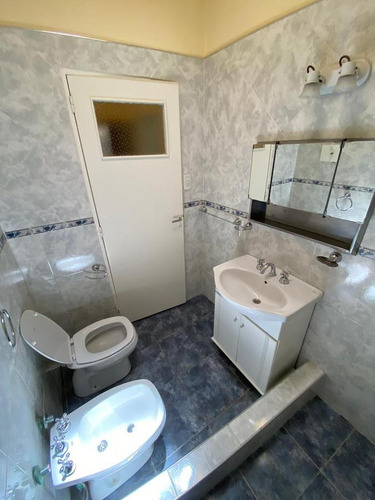 Imagen 9 de 14 de Casa 4 Ambientes En Venta - Loma Hermosa, Tres De Febrero.