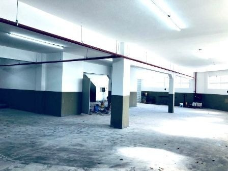 Imagen 2 de 8 de Venta Galpón 1500m En Flores