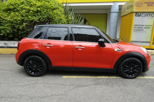 Mini Cooper 1.5 T F55 SALT At