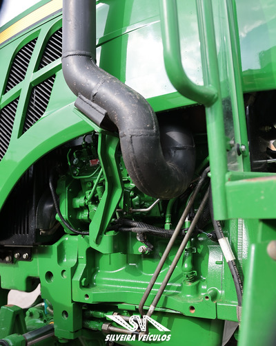 Trator John Deere 5080 E - Ano: 2023 - 4 X 4