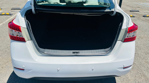 Nissan Sentra 1.8 Advance At