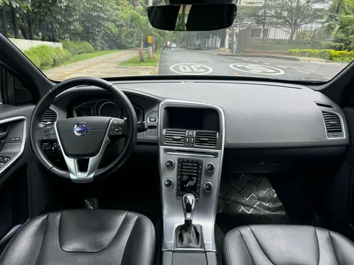 Volvo XC60 2.0 T5 Awd Summum