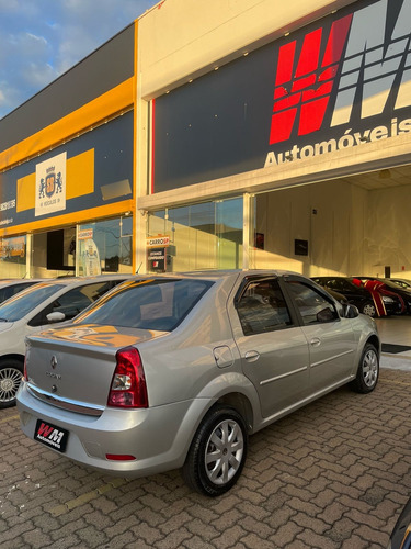 Renault Logan 1.0 16v Expression Hi-flex 4p