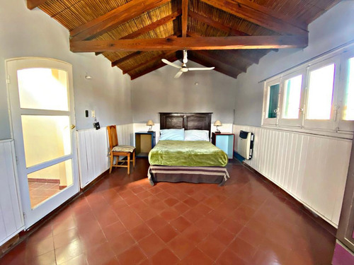 Venta Casa Estilo Colonial Con12 Dormitorios.