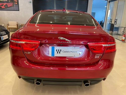 Imagem 5 de 11 de Jaguar Xe 2.0 16v Si4 Turbo Gasolina R-sport 4p Automático