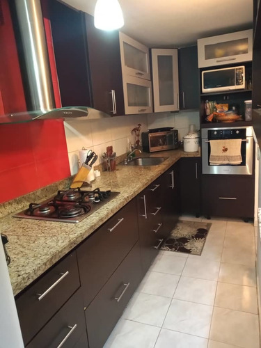 Imagen 4 de 13 de Vendo Bella Pb. Colinasde La Tahona. Club. 92 M2 + Jardín.