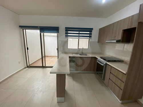 Casa En Condominio En Venta En Fraccionamiento Ciudad Del Sol