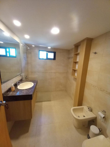 Imagen 7 de 14 de Casa - La Juanita. 3 Dormitorios Y 3 Baños