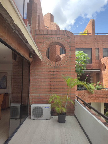 Campo Alegre Venta De Ph Triple Con Una Vista Al Avila Espectacular