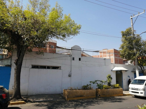 Terreno Comercial En Venta (con Construcción). Frente Al Tren Ligero Goitia, Xochimilaco.