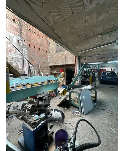 Venta De Casa Para Inversión Barrio Simon Bolivar