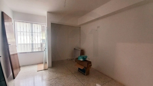 Imagen 7 de 12 de Fl - Venta Apartamento El Llanito