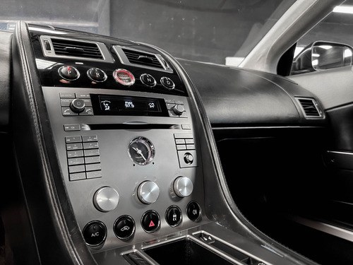 Aston Martin Db9 Coupe 2006