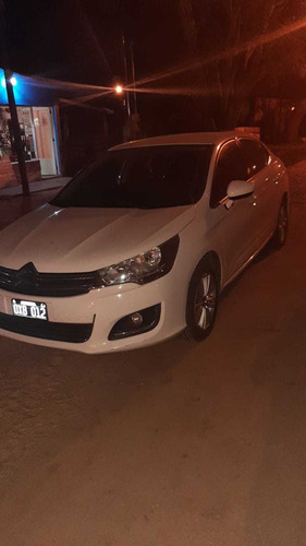 Imagen 1 de 8 de Citroën C4 Lounge 2015 2.0 Origine