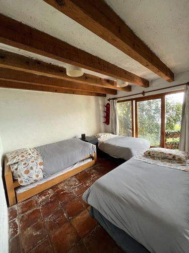 Casa Con Increíble Vista Al Lago En El Escondrijo