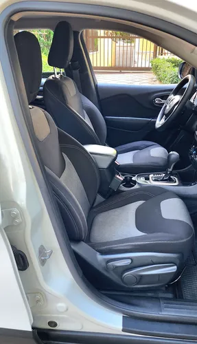 Jeep Cherokee 2.4 SPORTS