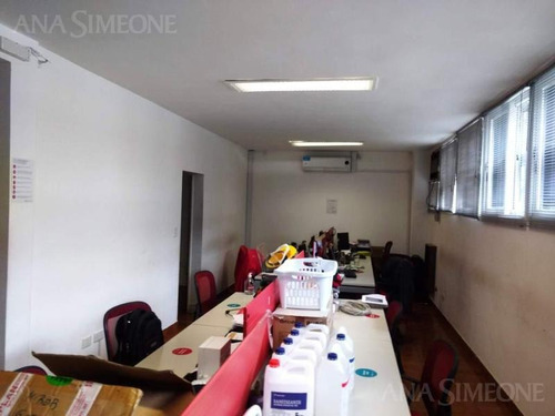 Imagen 5 de 9 de Depósito De 750m2 A Mts. Av. Triunvirato