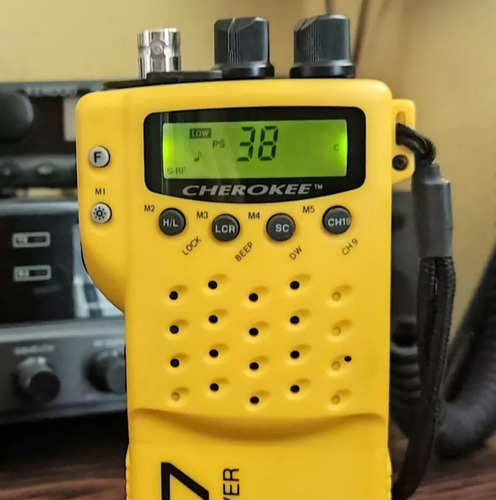 Cherokee Ah-27 Radio Cb Portatil Am 120 Canales Como Nuevo