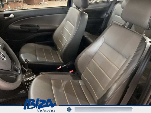 Imagem 6 de 16 de Volkswagen Saveiro Highline 1.6 T. Flex 8v Cd Flex 2017