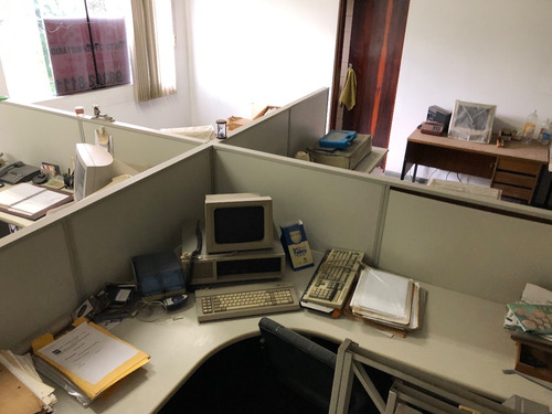 Prédio De 3 Andares Com Galpão Intermediário Comercial