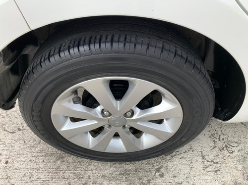 Kia Rio 2014 1.2 5 P