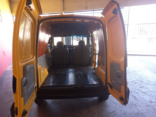 Imagem 9 de 12 de Renault Kangoo Express 1.6 Completa 2013