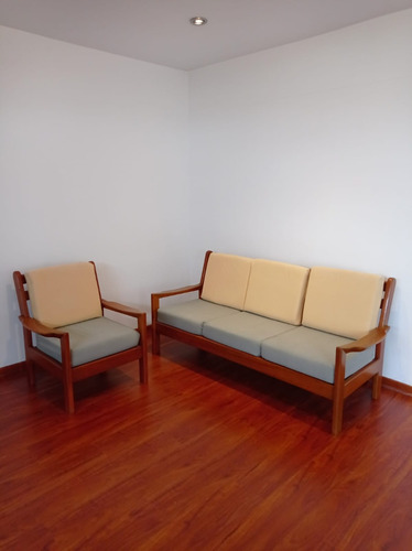 Remato Sofa De Madera De 3 Cuerpos + Sillón