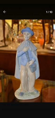 Figura De Cartero Porcelana Española Sellada