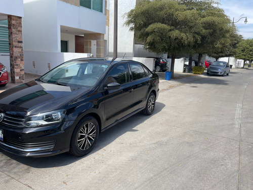 Volkswagen Vento 1.6 Confortline Mt