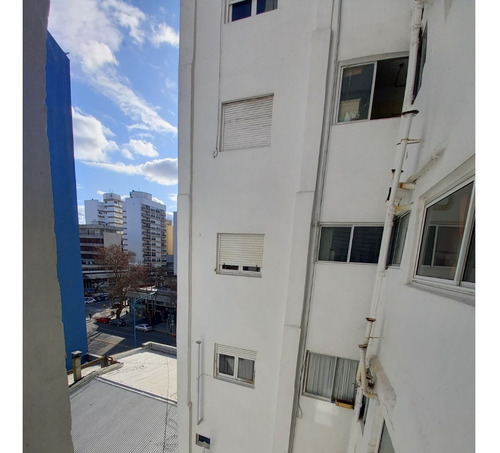 Imagen 9 de 10 de Departamento 3 Ambientes Amplio Zona Centro Oportunidad Impecable