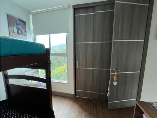 Apartamento Sabaneta-las Lomitas 101 Mt2- 3 Alcobas-unidad Completa