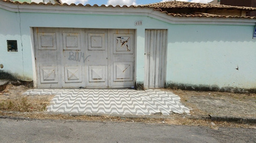 Casa De 3 Quartos Em Lote De 360 M² - 176