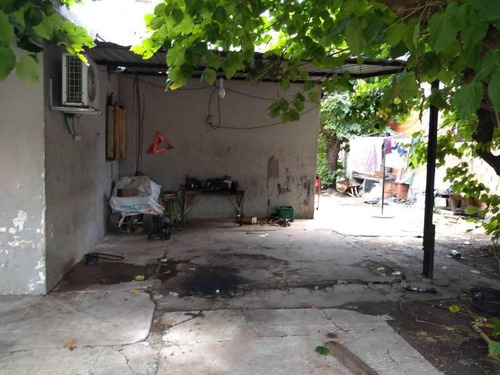 Imagen 9 de 12 de Amplio Propiedad En Esquina De Mas De 700 M2 Con Casa Y Deposito
