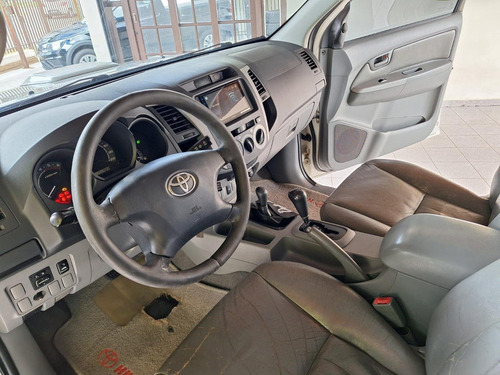 Toyota Hilux Cd 4x4 Srv 3.0