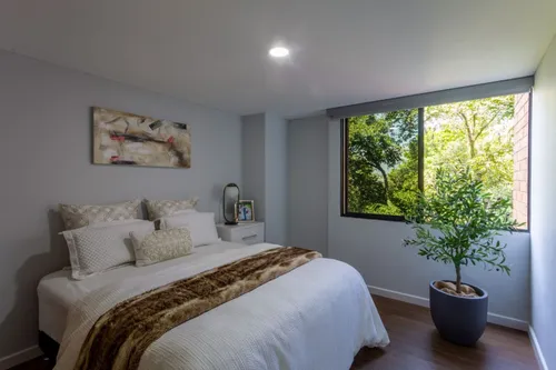 Apartamento En Venta En Loma De Los Balsos. Cod V21555