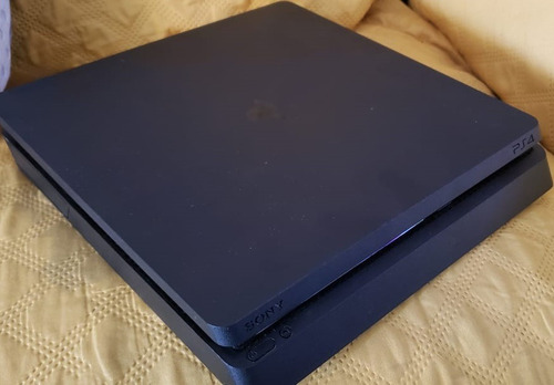 Ps4 Slim 1 Tb + 2 Controles + 5 Juegos Grand Theft Auto V Negro (Usado)