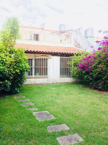 Imagen 2 de 10 de Casa - Ituzaingó