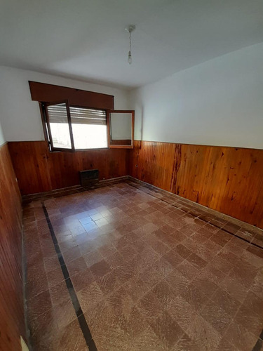 Casa En Venta Alberdi Mas Dpto 2 Dorm