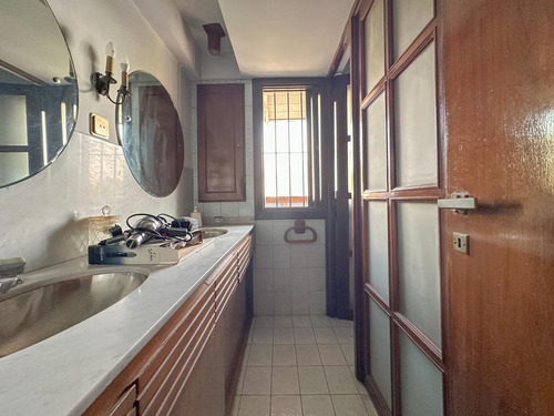 Casa En Venta En Lanús Este Con Patio